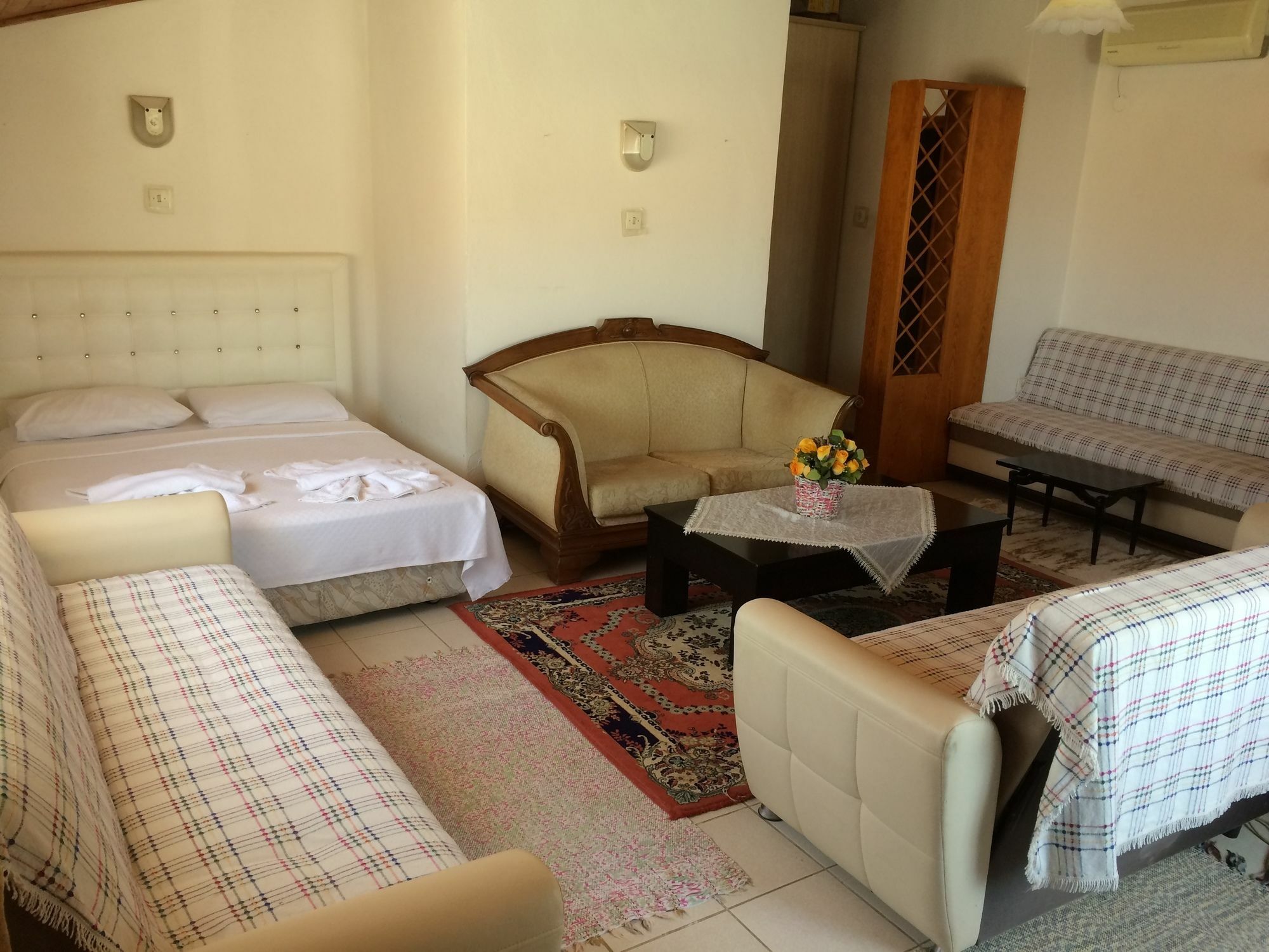 Parmis Rooms Cesme Exterior foto