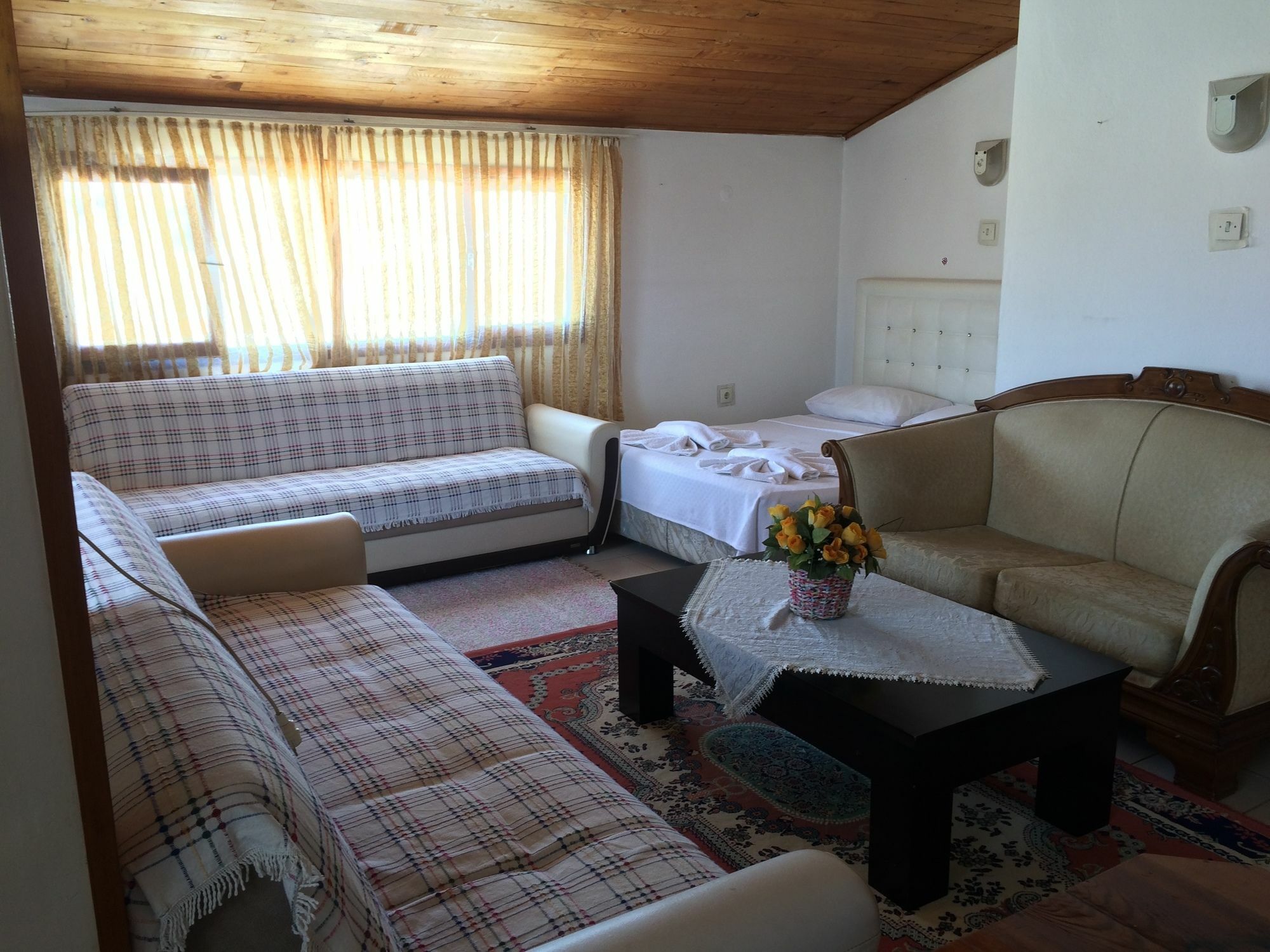 Parmis Rooms Cesme Exterior foto